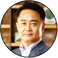 Richard (KwangWook) Bae