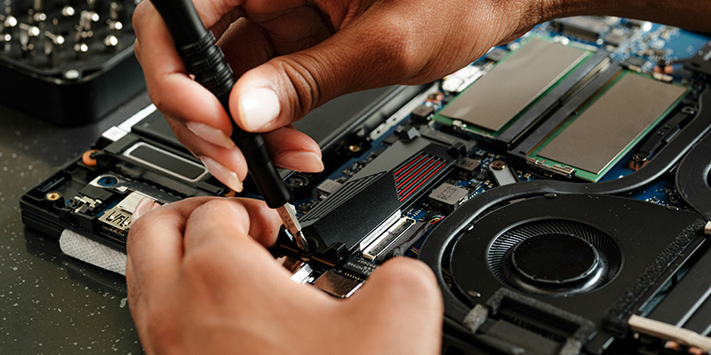 repairing memory in a laptop